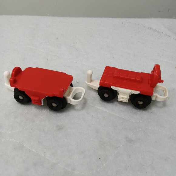 GeoTRAX Lot of 10 Miscellaneous Trains, Wagons, Helicopter, Carriage, Base etc. - Picture 10 of 11